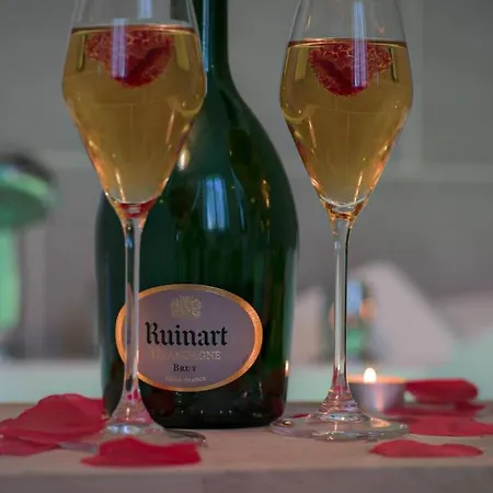 Bliss Insolite Jacuzzi Parking Free 5min Du Centre Apartament